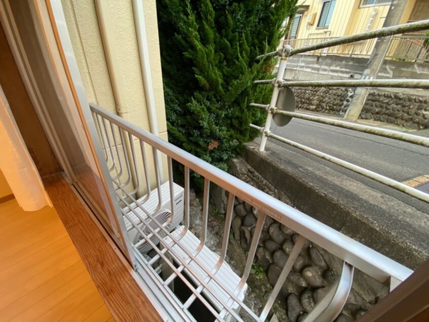 ベランダ・バルコニー 丘とそよ風のラ・フルール