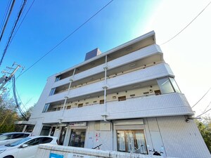 ﾀﾞｲｱﾊﾟﾚｽﾘﾊﾞｰｻｲﾄﾞ八幡(106)