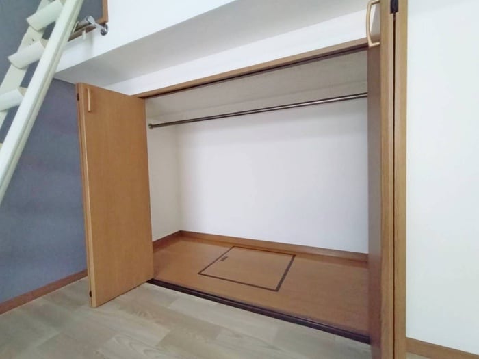 収納 ノ－ブルカ－サ川平２