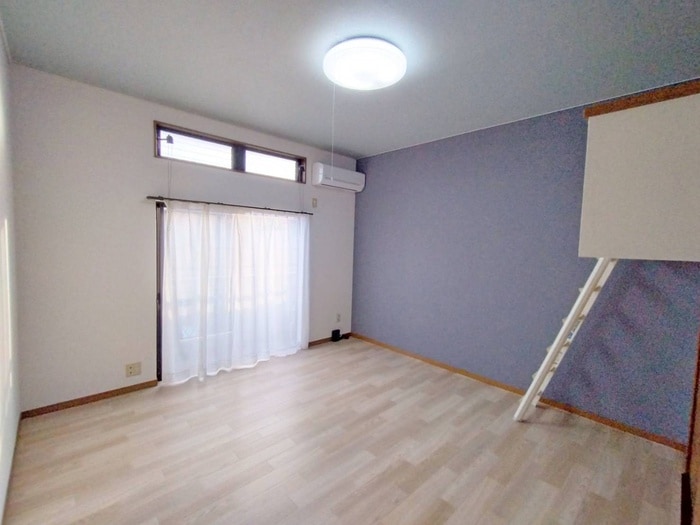 居室 ノ－ブルカ－サ川平２