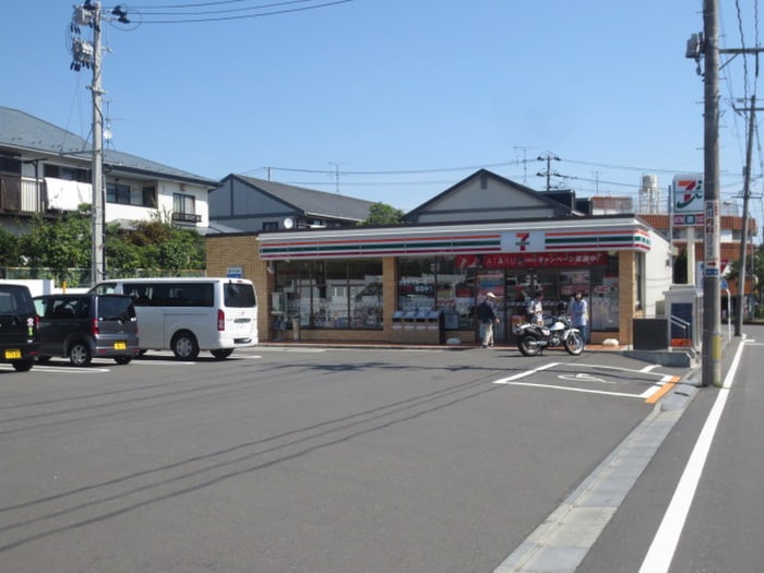 セブンイレブン(コンビニ)まで800m ノ－ブルカ－サ川平２