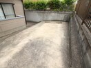 駐車場 リトルシャトー荒巻