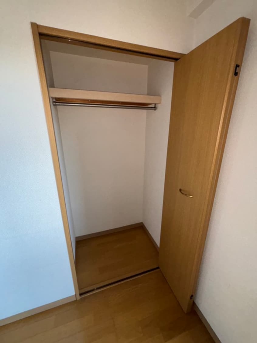 収納 ラポール勾当台