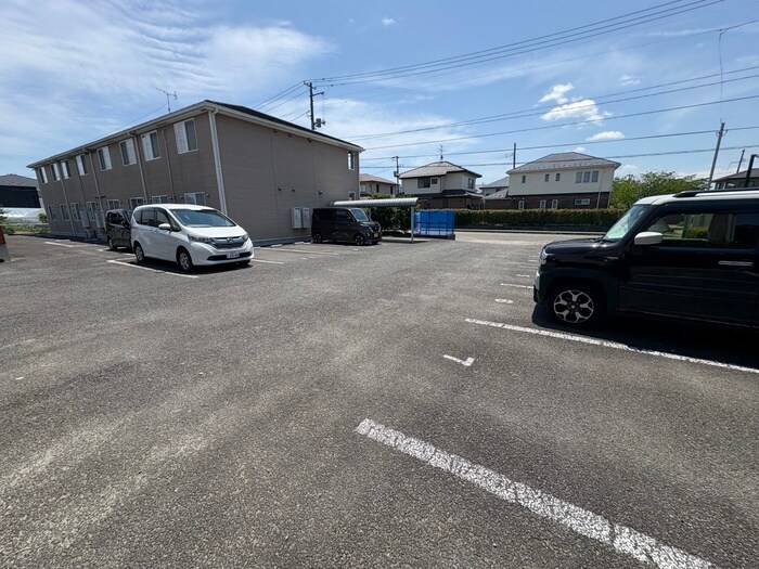 駐車場 マルベリーズ弐番館