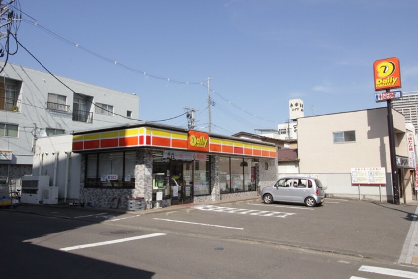 デイリーヤマザキ(コンビニ)まで450m メゾンドＭＡＹＵ