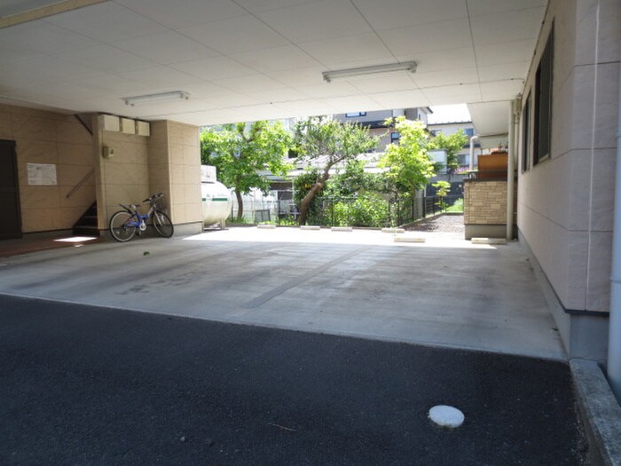 駐車場 ステージ遊