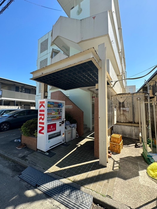 エントランス部分 平和マンション上杉