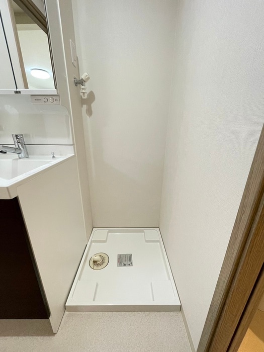 洗濯機置場 アイ・ウィステリア本塩竃