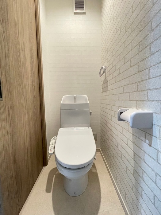 トイレ アイ・ウィステリア本塩竃