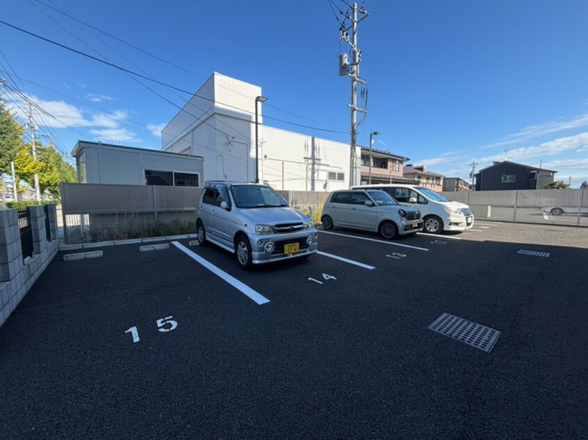 駐車場 LaSante薬師堂