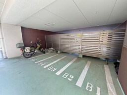 バイク置き場