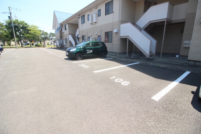 駐車場 カーサあだち２号