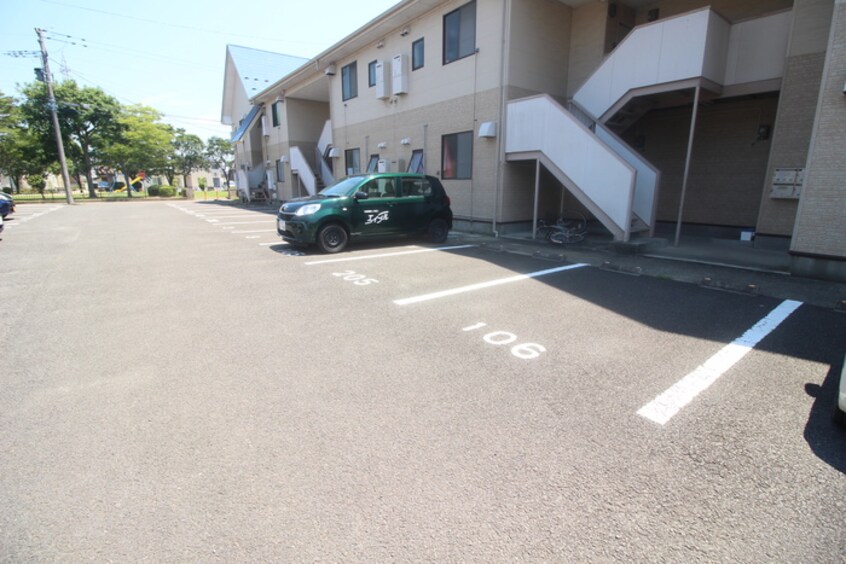 駐車場 カーサあだち２号