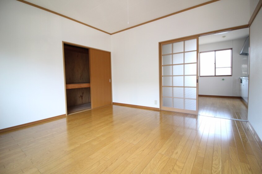 居室 カーサあだち２号