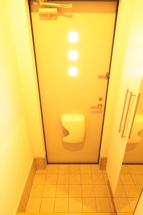 玄関 ウエストスワンプＣ