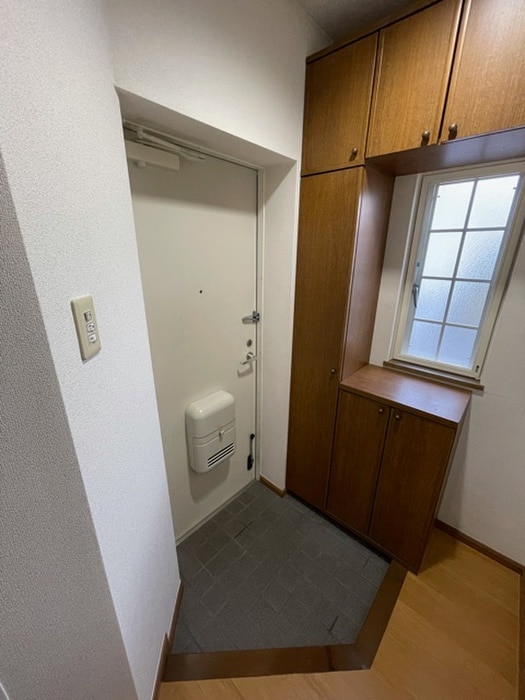 玄関 コ－ポスウィ－ト