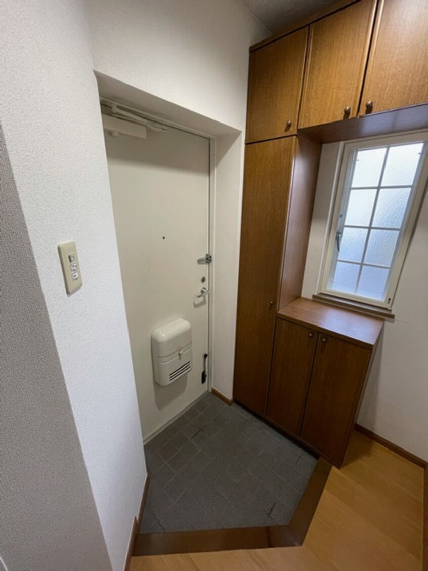 玄関 コ－ポスウィ－ト