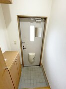 玄関 ＶＩＶＡＣＥ雷神Ａ棟