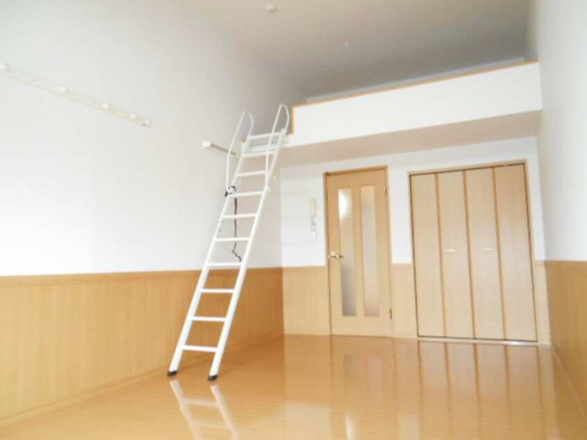 居室 ｱﾌｫﾘｵｽﾃｰｼｮﾝﾉ-ｽ弐番館