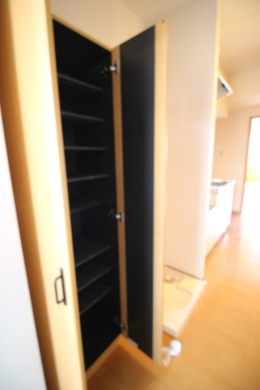 靴箱 ｱﾌｫﾘｵｽﾃｰｼｮﾝﾉ-ｽ弐番館