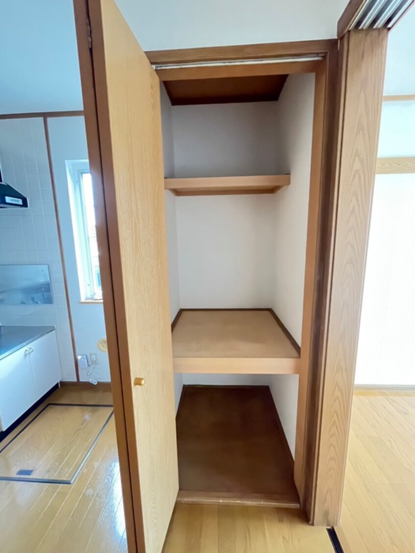 収納 コーポクレストールⅢ