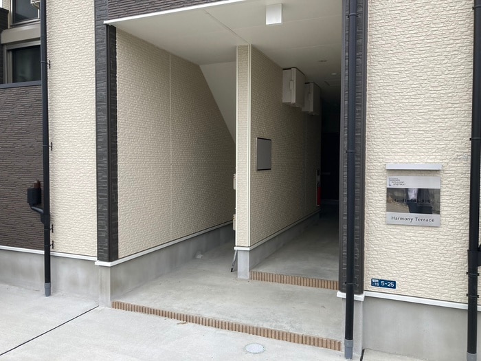 エントランス部分 ゴッドフィールド福田町