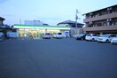 ファミリーマート仙台萩野町四丁目店(コンビニ)まで270m ウェルネス　ハギ