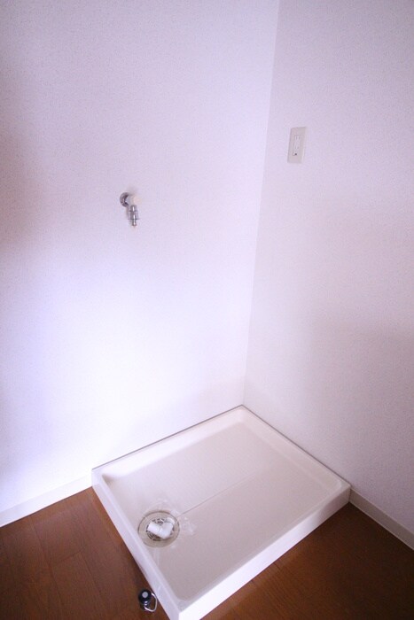 洗濯機置場 二軒茶屋グランドハイツ