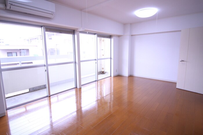 居室 二軒茶屋グランドハイツ