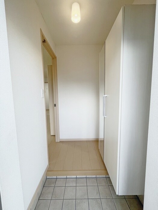 玄関 ＳＨＩＮＥ－Ａ