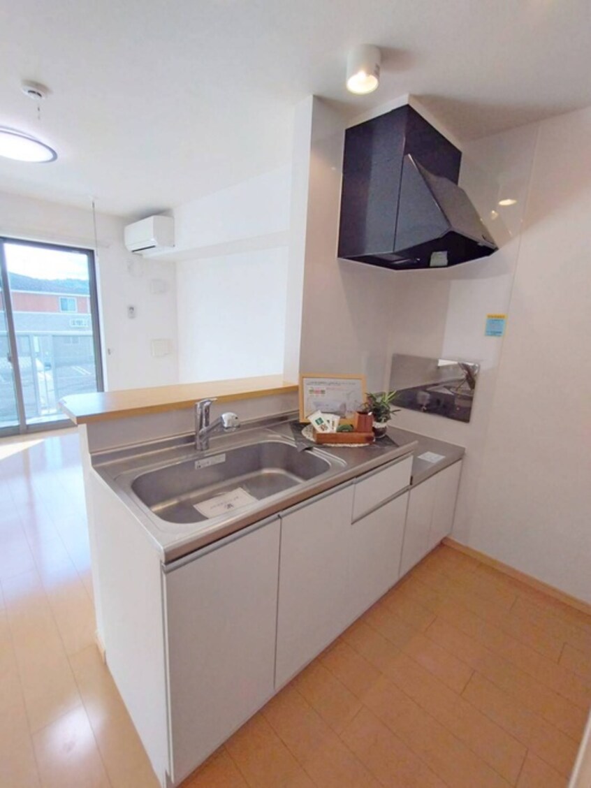 キッチン ＳＨＩＮＥ－Ｃ