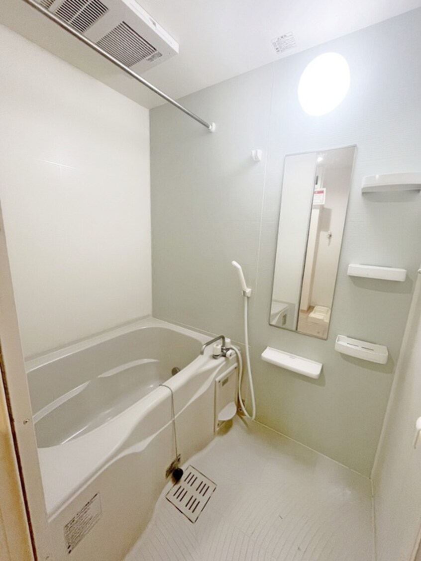 バス／シャワールーム等 ＳＨＩＮＥ－Ｃ