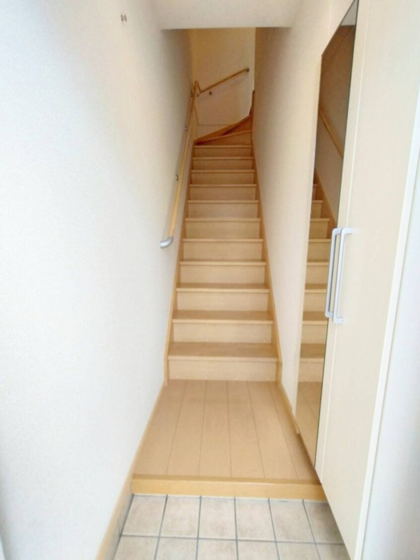 玄関 ＳＨＩＮＥ－Ｃ