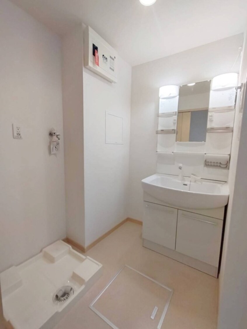 洗面 ＳＨＩＮＥ－Ｃ