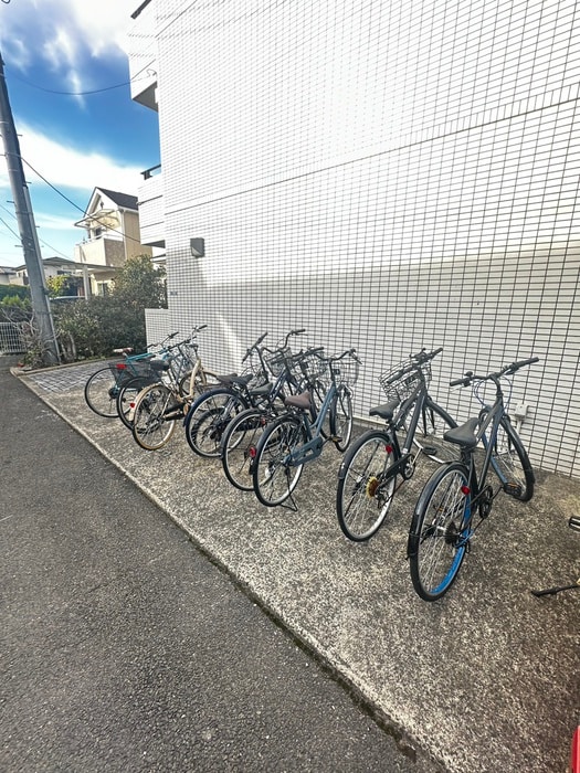 駐輪場 ベルシティ南小泉