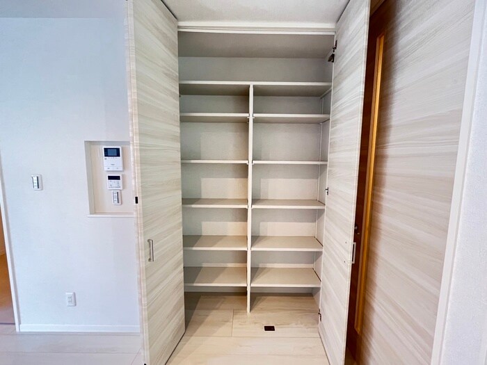 収納 シャーメゾン真栄上杉Ⅱ