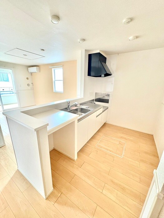 キッチン ストロベリーハウスⅣ