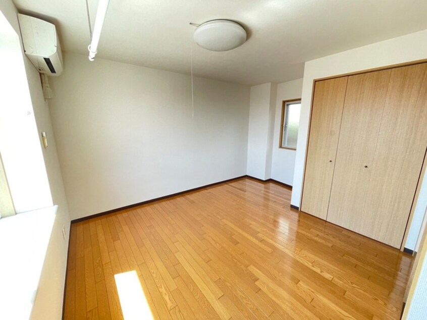 居室 八木山松波ビル