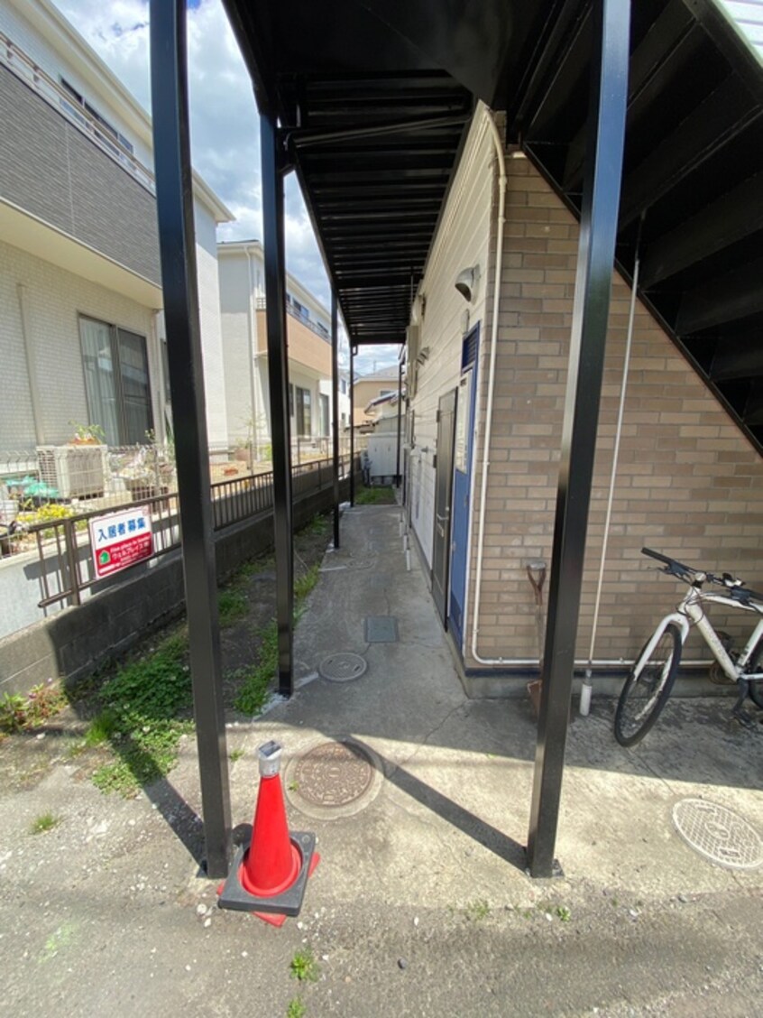 駐輪場 スワンパレス小松島