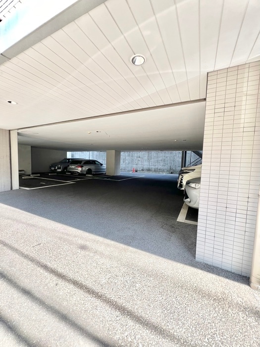 駐車場 Ｌａ　Ｄｏｕｃｅｕｒ榴ヶ岡