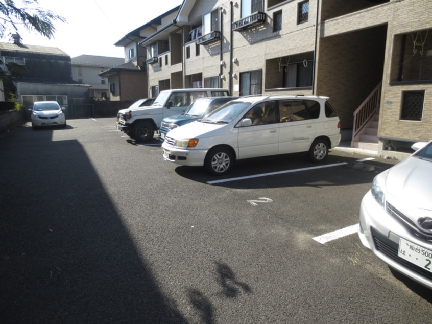 駐車場 エクシード若林