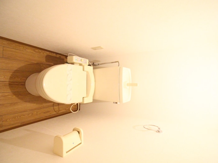 トイレ エクシード若林