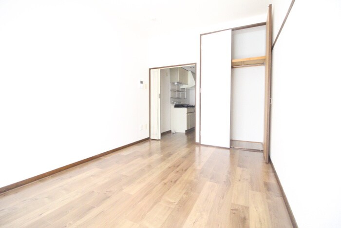 居室 バウ　銀杏町