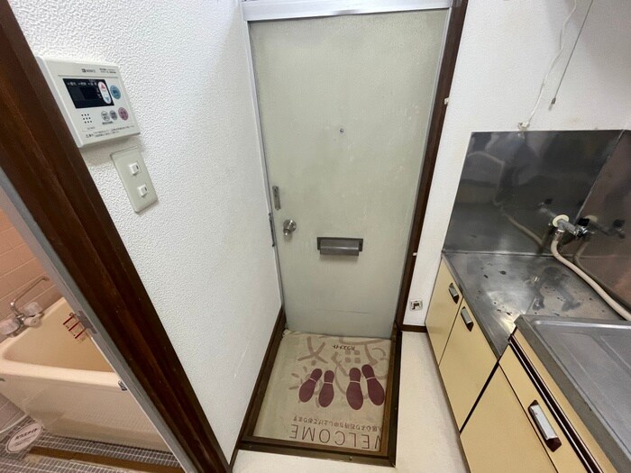 玄関 コーポ泉
