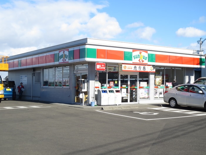 サンクス仙台六郷店(コンビニ)まで700m ベルグラン今泉Ⅰ