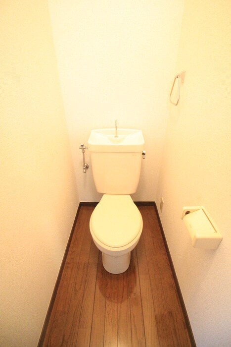 トイレ ﾎﾜｲﾄｷｬｯｽﾙ南小泉ﾋﾞﾚｼﾞD棟