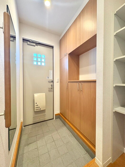 玄関 ルミエールコートGTi　B