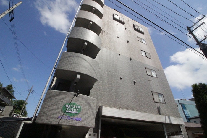 駐輪場 メゾンフルール榴岡