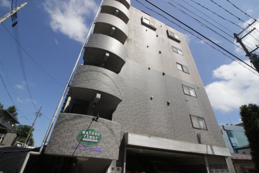 駐輪場 メゾンフルール榴岡