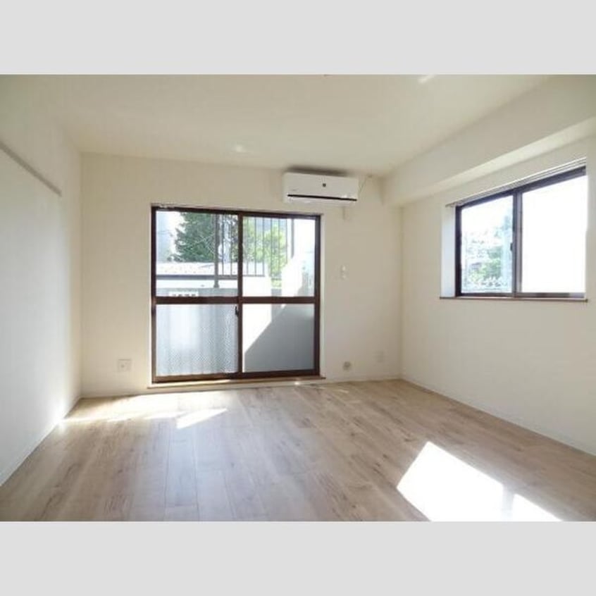 居室 メゾンフルール榴岡